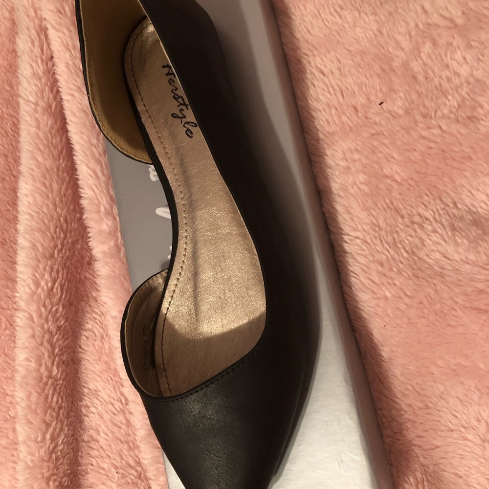 Pointed formal flats.